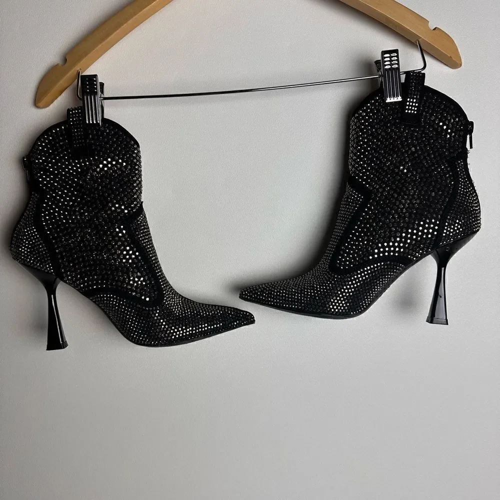 INC International Concepts® blends inspired tailoring with sparkling rhinestone